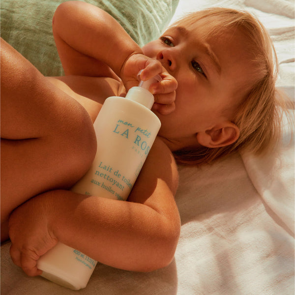 5 raisons d'adopter notre lait de toilette nettoyant pour les bébés !
